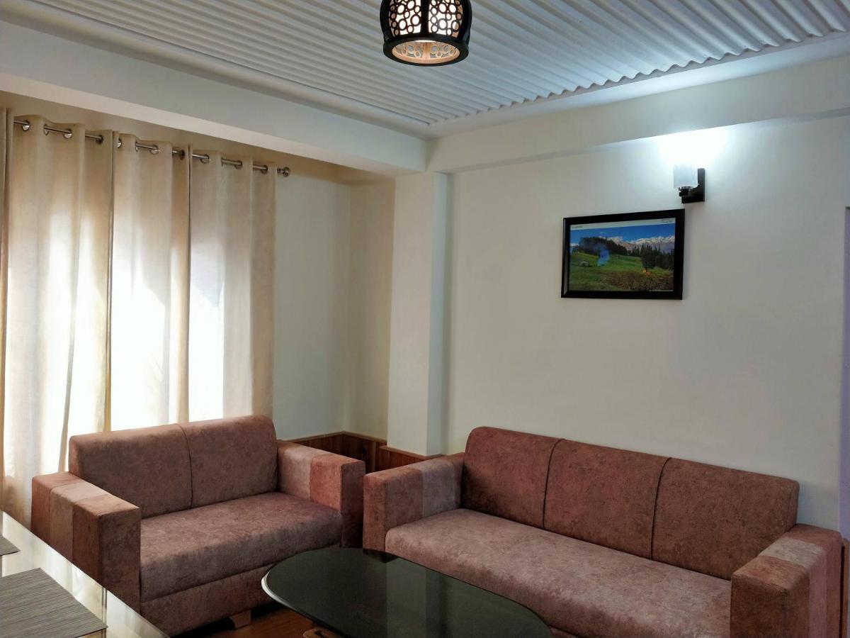 Neha Homestay Shimla Exteriör bild
